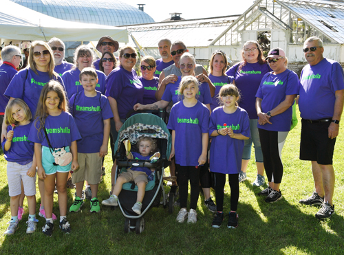2019 Rosewalk photo gallery link. photo of walkers